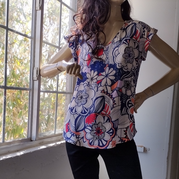 Express Multicolored Floral Print Blouse. - Picture 1 of 7